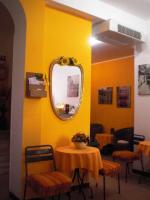 A seating area at Hotel Amendola Fiera