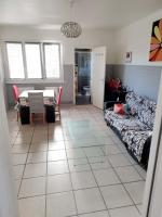 Część wypoczynkowa w obiekcie Bienvenue chez vous ! Malo (3mn de la plage)
