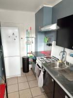 Kuchnia lub aneks kuchenny w obiekcie Bienvenue chez vous ! Malo (3mn de la plage)