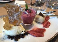 Jídlo v penzionu – hostince nebo okolí