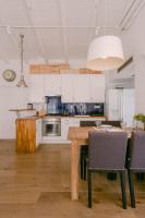 Kuchyňa alebo kuchynka v ubytovaní PAVI APARTMENTS Life Style House with private pool