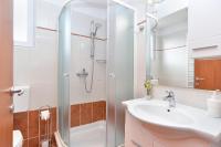 Kúpeľňa v ubytovaní Apartment Snjezana 1064