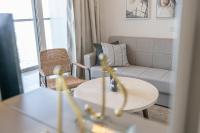 Posezení v ubytování City View I 1 Bedroom Apartment I Golf Vita, Damac Hills