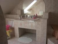 A bathroom at Kitti Apartman
