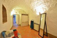 Plán poschodí v ubytovaní House&Cave Parking and Terrace, in the city