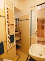 A bathroom at MancioBiba Home