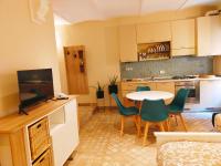 A kitchen or kitchenette at MancioBiba Home