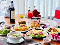 Jídlo v hotelu nebo okolí