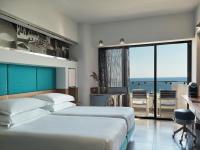 Esperos Palace Resort & Spaにあるベッド