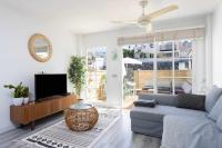 TV a/nebo společenská místnost v ubytování Callao Perfect Stay by Sunkeyrents