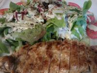 Jídlo v hotelu nebo okolí