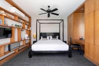 Postel nebo postele na pokoji v ubytování Beautiful 3 bedroom pool villa with 65inch smart tv Located near popular Bangtao beach and laguna Phuket