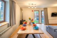 Televízia a/alebo spoločenská miestnosť v ubytovaní Acogedora casa rural con jardín y barbacoa próxima a Pamplona
