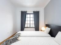Łóżko lub łóżka w pokoju w obiekcie Apartment Balcón del Mar-1 by Interhome