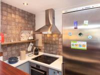 Kuchyňa alebo kuchynka v ubytovaní Apartment Sa Riera Beach by Interhome