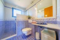 Koupelna v ubytování VIlla Jaruco Lux, exclusiva zona residencial con Piscina & Aircon