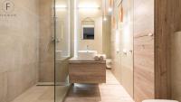 Kúpeľňa v ubytovaní Flatbook - City Center SPA Apartments Toruńska