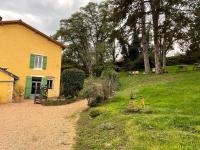 Vonkajšia záhrada v ubytovaní La Porte des Prés