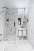 VICTORIA Hotel Klaipėdaにあるバスルーム