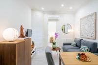 A seating area at For You Rentals Glorieta de Bilbao apartment TEMPORAL EGU4