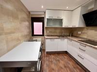 Kuchyň nebo kuchyňský kout v ubytování Housing León La Imprenta