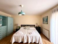 Postel nebo postele na pokoji v ubytování Housing León La Imprenta