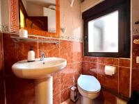Koupelna v ubytování Housing León La Imprenta