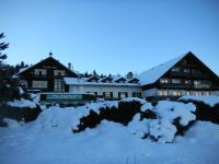 Hotel Gruberhof Innsbruck Igls B&B during the winter
