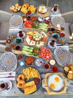 Еда / где поесть недалеко от отеля