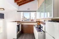 Kuchyňa alebo kuchynka v ubytovaní -MalagaSunApts- Private Terrace Studio