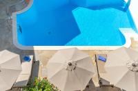The swimming pool at or close to Reggina's Apartments