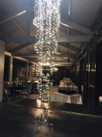 Foto de la galería de Sunbloom Beachfront Hotel and Restaurant Zambales en Sinabacan