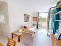 Posedenie v ubytovaní Charmant 2 pièces avec terrasse, jardin et parking dans résidence avec piscine à Menton - FR-1-196-313
