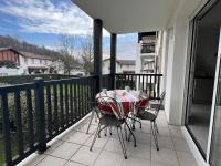 Een balkon of terras bij Appartement Cambo-les-Bains, 2 pi&egrave;ces, 2 personnes - FR-1-495-56