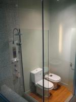A bathroom at Amplio apto en Prosperidad a 30 min Puerta del Sol