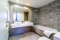 Kúpeľňa v ubytovaní INF27E- Holiday home Estepona by Roomservices