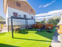 Ogród w obiekcie Cubo's Villa Ainhoa