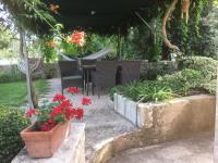 Vonkajšia záhrada v ubytovaní Holiday home Sandra
