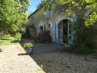 Ogród w obiekcie Large family house for young and old in great calm in South Touraine