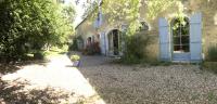 Ogród w obiekcie Large family house for young and old in great calm in South Touraine