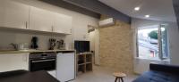 Kuchnia lub aneks kuchenny w obiekcie Appartements et studio rénovés en 2022, Intra Muros Avignon