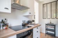 Kuchnia lub aneks kuchenny w obiekcie Villa Nina- Maison cocon cosy