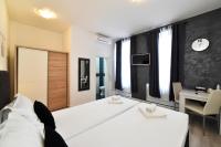 Posteľ alebo postele v izbe v ubytovaní Virtus Apartments and Rooms with Free Private Parking