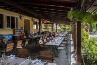 Restaurace v ubytování Holiday house Green hill in Zagorje