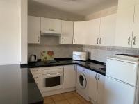 Kuchyň nebo kuchyňský kout v ubytování Apartment 5A1, Victoria Court 1, Avenida Londres 6, Los Cristianos, 38650, Tenerife