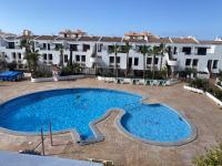 Bazén v ubytování Apartment 5A1, Victoria Court 1, Avenida Londres 6, Los Cristianos, 38650, Tenerife nebo v jeho okolí