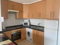 Kuchyň nebo kuchyňský kout v ubytování Apartment 5A1, Victoria Court 1, Avenida Londres 6, Los Cristianos, 38650, Tenerife