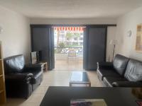 Posezení v ubytování Apartment 5A1, Victoria Court 1, Avenida Londres 6, Los Cristianos, 38650, Tenerife
