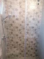 Kúpeľňa v ubytovaní Apartment Njivice 5320b