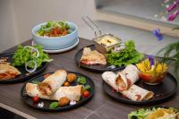 Jídlo v hotelu nebo okolí